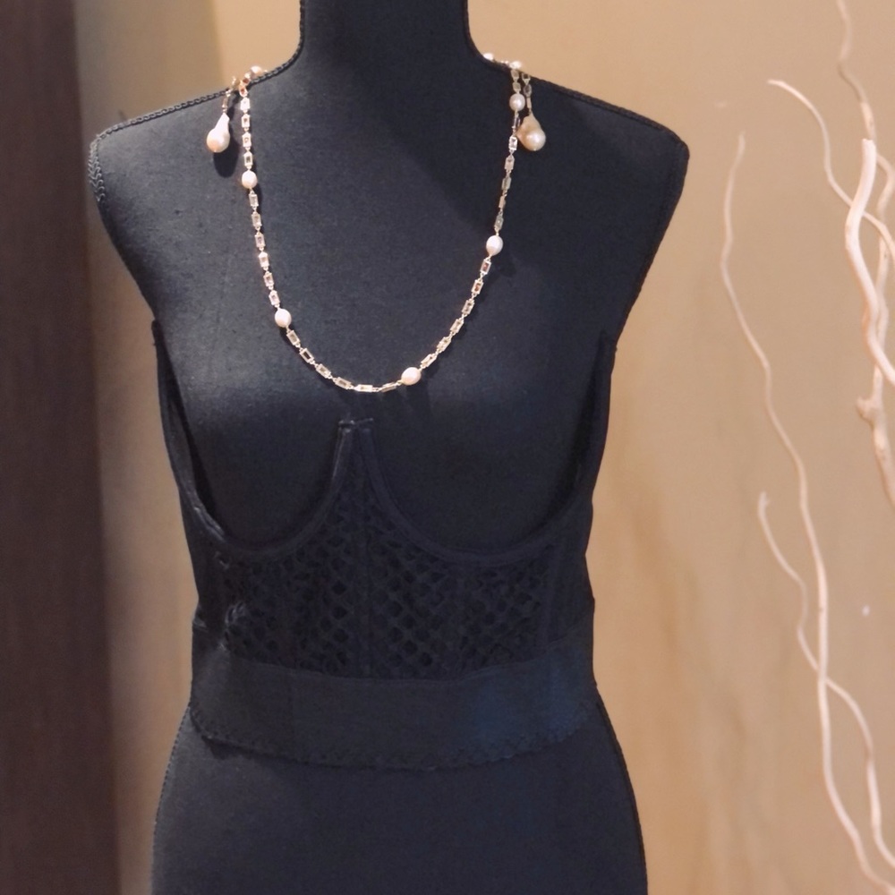 BRAND NEW (never worn only tried on) BLACK LACED CORSET SIZE 4XL